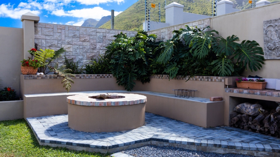 3 Bedroom Property for Sale in Berghof Western Cape